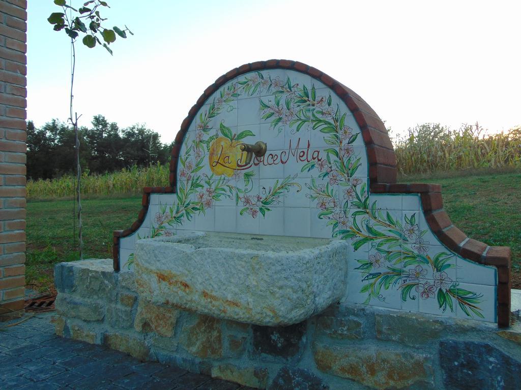 La Dolce Mela Βίλα Buonabitacolo Εξωτερικό φωτογραφία