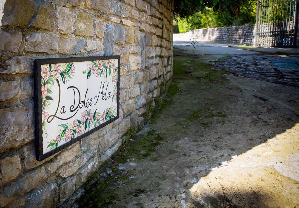 La Dolce Mela Βίλα Buonabitacolo Εξωτερικό φωτογραφία